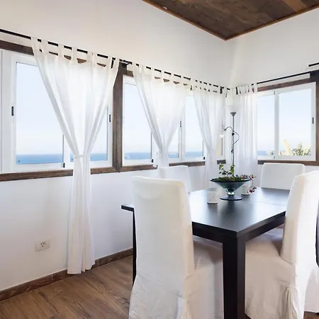 Home2Book Charming White House Casa vacanze Los Realejos