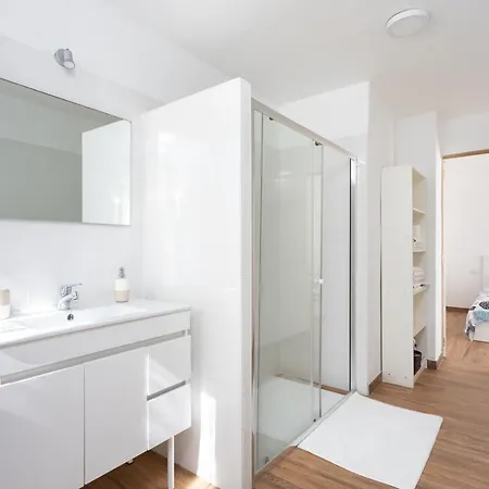 Feriehus Home2Book Charming White House *